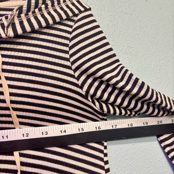 Rewind Women’s Black and White Striped Lace-Up Hoodie with Lace Accents Size M - Picture 7 of 8